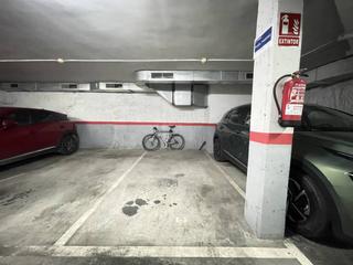 Aparcament cotxe a Begur 11. Parking en venta en sants