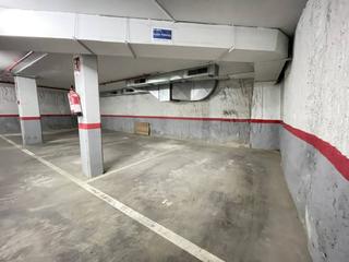 Aparcament cotxe a Begur 11. Parking en venta en sants