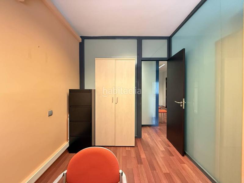 Foto 788c0c37-3e84-4b60-8e59-7a1ec10c74b5. Rent office space in meridiana 276 in La Sagrera Barcelona