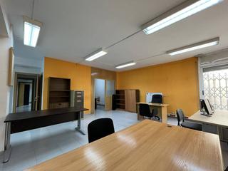 Lloguer Oficina a Trajà 4. Oficina en alquiler en la font de la guatlla08004