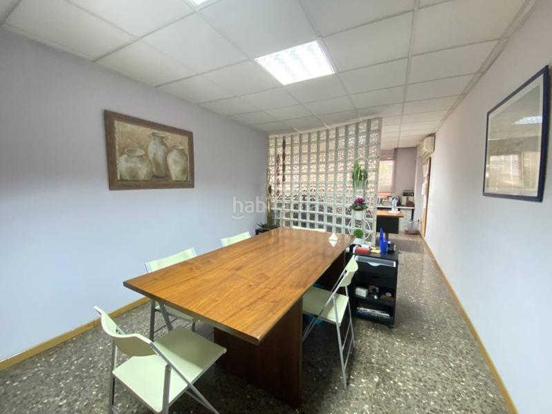 Foto 21a3c3d4-3586-40aa-a626-92e84f83e702. Miete büro in La Bordeta Barcelona