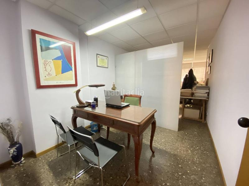 Foto e0a7503c-bf66-4250-b720-93e368524053. Miete büro in La Bordeta Barcelona