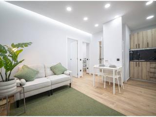 Pis a Travessera de gracia 360. Piso en venta en el baix guinard08025