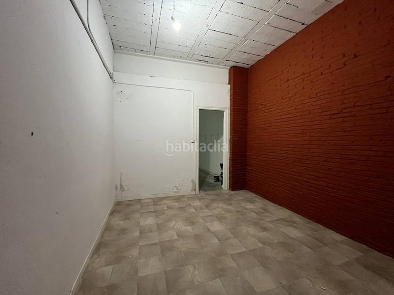 Foto bd323ce3-2f9b-4889-aeab-49e63637cb8d. Alquiler local comercial en domènec 5 local en alquiler 08970 en Sant Joan Despí