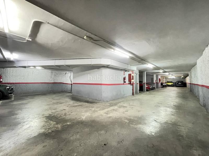 Foto c2c1bac1-9401-49fa-bfda-74525e1c2502. Autoparkplatz in begur 11 in Sants-Badal Barcelona