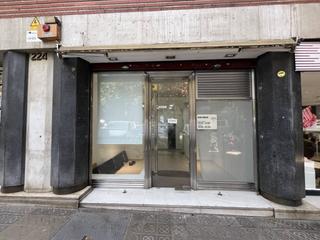 Lloguer Local Comercial a Bailen 222. Local en alquiler en la vila de gràcia