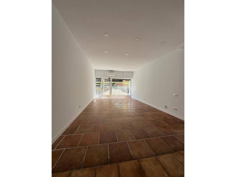 Foto 4b9940cf-5077-4343-b5d7-118141aff516. Alquiler local comercial local en alquiler! en Congrés - Indians Barcelona