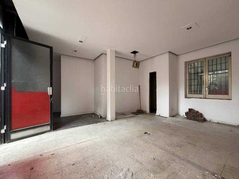 Foto f8e716f0-5141-46e6-a4c5-ba8d531bf87a. Alquiler local comercial en dolors masferrer bosch 30 local en alquiler en les corts08028 en Barcelona