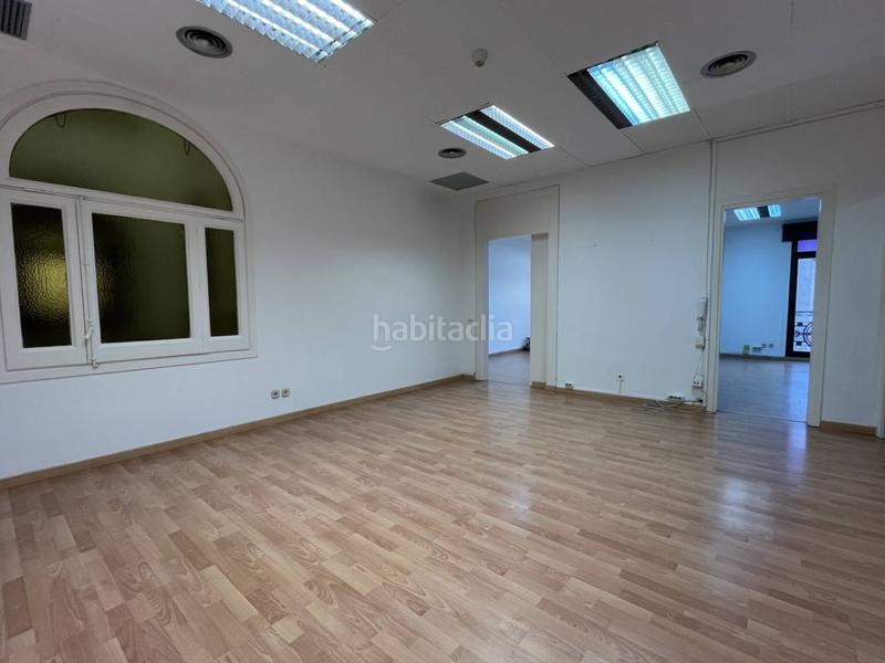 Foto 32e216f4-1725-455d-866b-aa8b5953e1c4. Location bureau dans universitat 33 dans Dreta de l´Eixample Barcelona