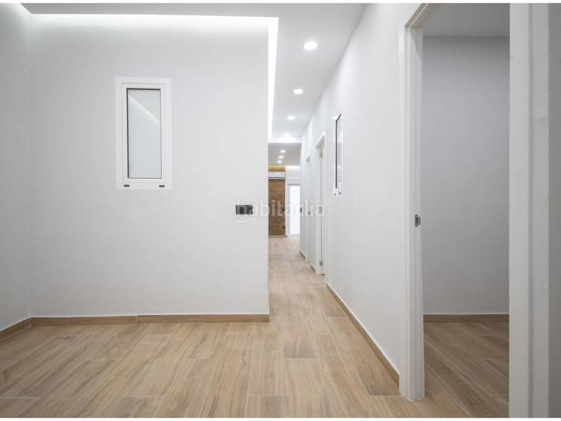 Foto 7d0bc8f7-6017-41fa-b0f4-a8ff0d2e311b. Piso  en venta! en Guinardó Barcelona