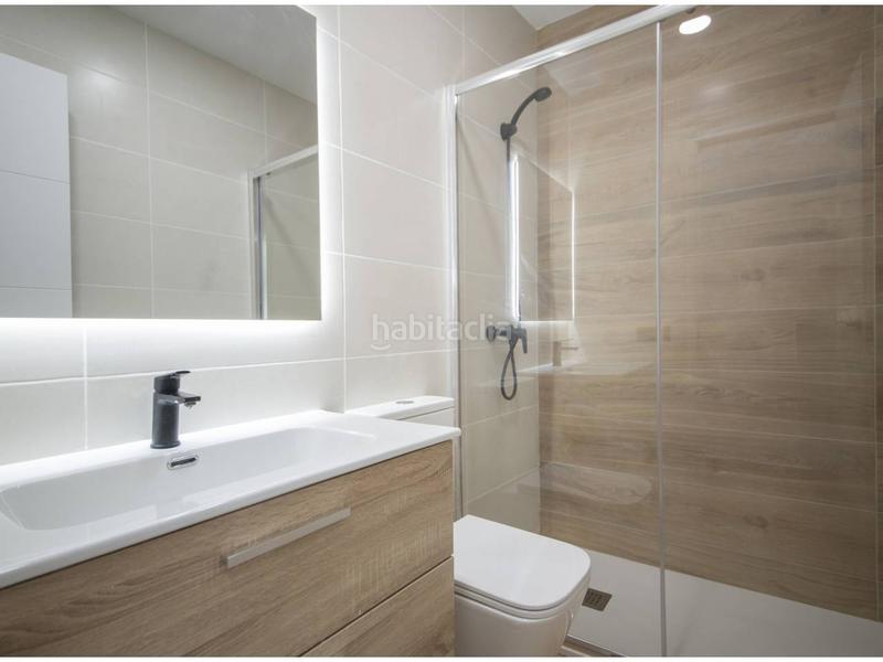 Foto 915b8dbd-0a4c-41b8-acc0-2cc8b937344e. Piso  en venta! en Guinardó Barcelona