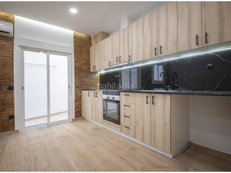 Foto ac8fdd3e-b67e-4a0e-9f9d-49ca5dce8eab. Piso  en venta! en Guinardó Barcelona