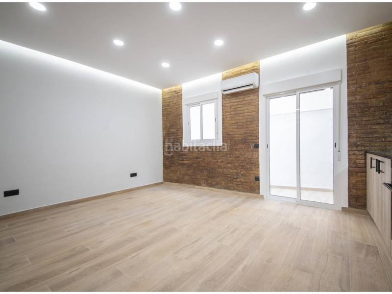 Foto af8f8702-4e4e-4750-8b69-ac5cdb9010a9. Piso  en venta! en Guinardó Barcelona