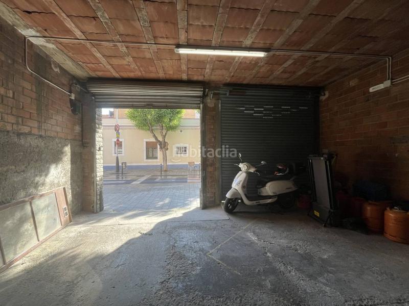 Foto f22cc7fd-a49a-4a08-b3be-e87a46f0b148. Lloguer local comercial a mig 16 a Centre Sant Joan Despí