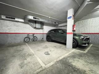 Haus  Begur 11. Parking en venta en sants