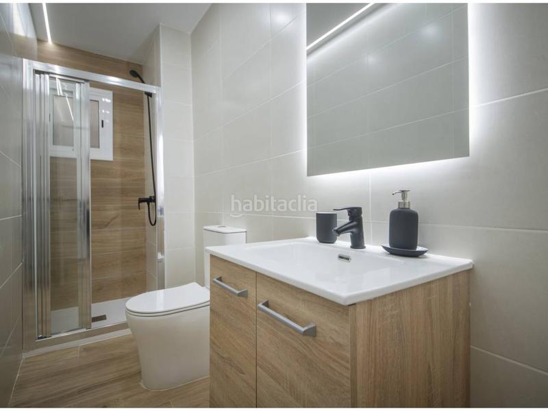 Foto b0051511-29af-440f-8311-e6f3d5a6fd39. Piso  en venta! en El Camp de l´Arpa del Clot Barcelona