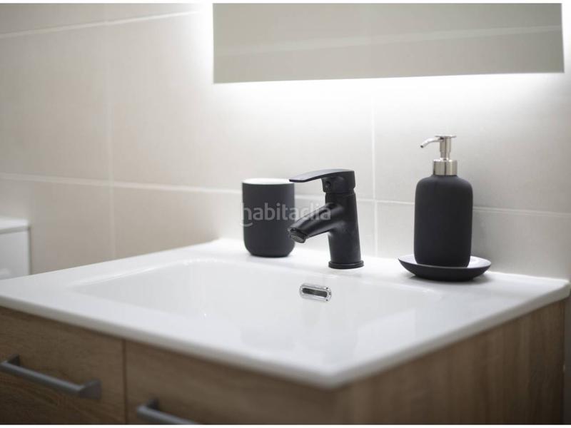 Foto e30d5d05-e35a-4ef9-b68b-73357ab9626e. Piso  en venta! en El Camp de l´Arpa del Clot Barcelona