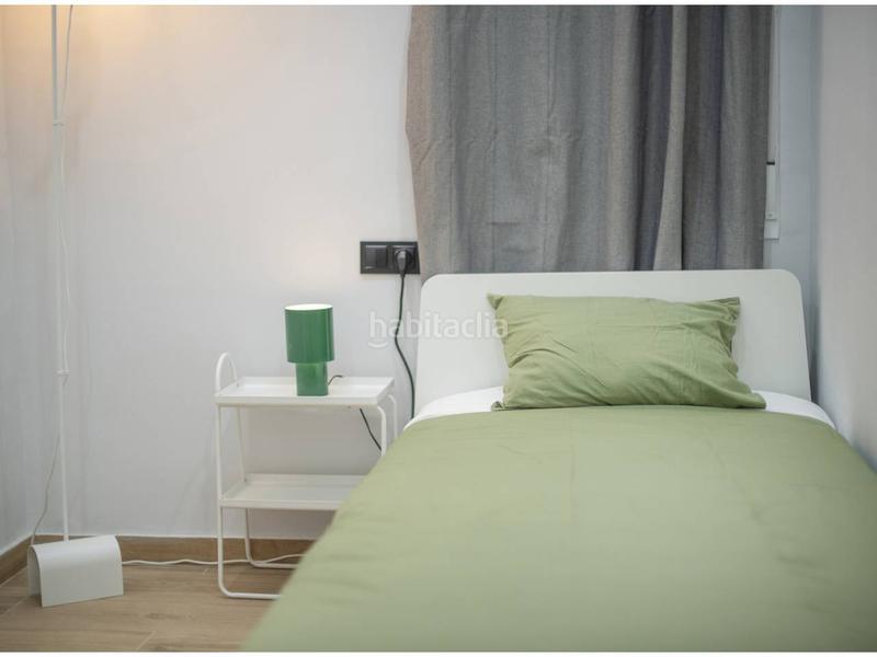 Foto e97435a1-a823-4ce8-beaf-31b9b39a90cc. Piso  en venta! en El Camp de l´Arpa del Clot Barcelona