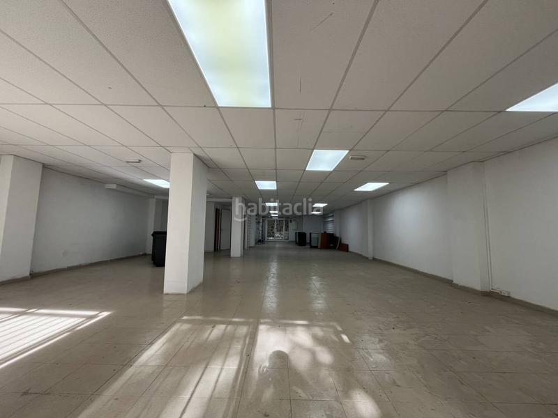 Foto 53db2c00-b419-481b-954c-2d54de5ddd06. Affitto locale commerciale in mare de déu de port 385 in Barcelona