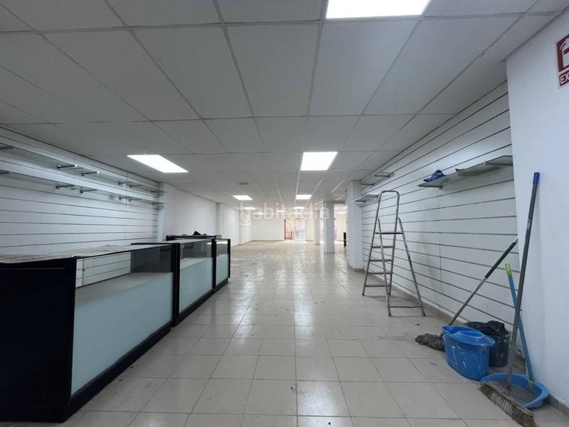 Foto 31bf967e-2967-49f8-991b-6eee77142bc5. Rent business premise in mare de déu de port 385 in Barcelona