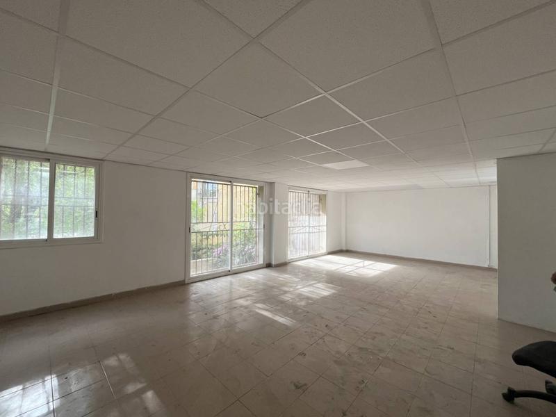 Foto 806cea1f-2989-41d0-8606-6c2fc5501700. Rent business premise in mare de déu de port 385 in Barcelona