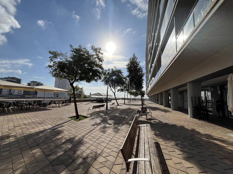 Foto f435dcd0-617e-4e21-a63a-5d74ee9b1215. Affitto locale commerciale in pi i margall 11 in Gorg Badalona