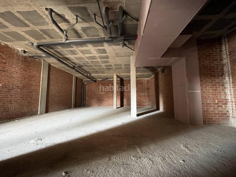 Foto 5a4060e7-4d7e-45f4-88cb-31c6ffe27735. Alquiler local comercial en pi i margall 11 local en alquiler en Gorgprogréspep ventura08912 en Badalona