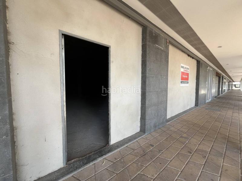 Foto 71c0b0fa-ace4-46a4-b4f0-af19ba72776e. Lloguer local comercial a pi i margall 11 a Gorg Badalona