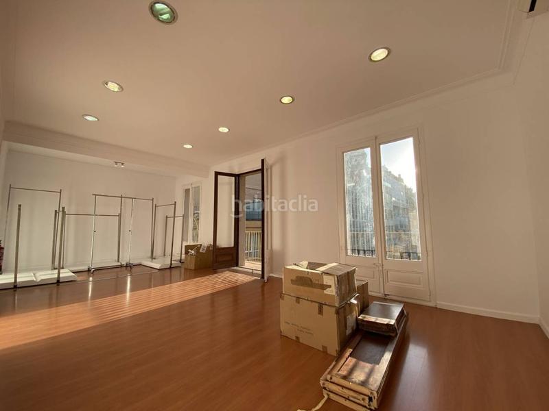 Foto 052d1afe-4a55-49d3-bd3b-33686b464294. Miete büro in Dreta de l´Eixample Barcelona