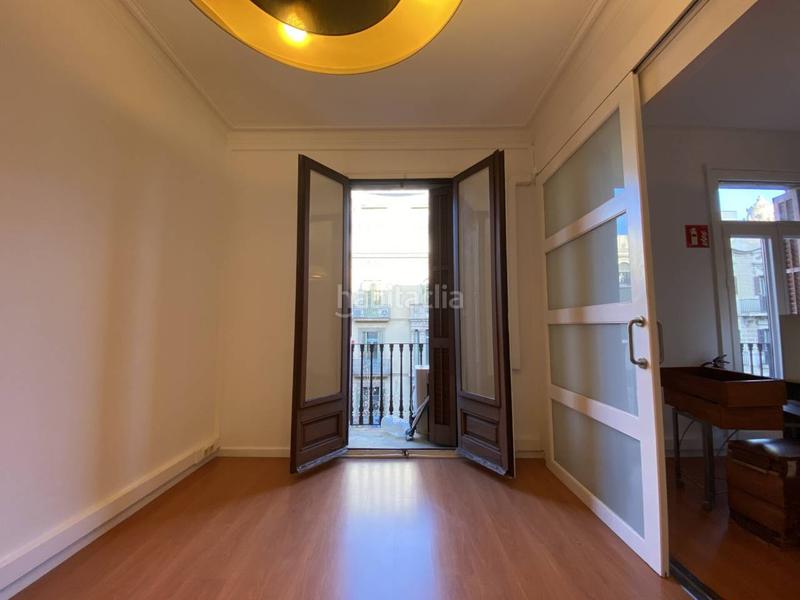 Foto 31d79ae5-9a00-41b8-84cb-3ef6ebb700b3. Miete büro in Dreta de l´Eixample Barcelona