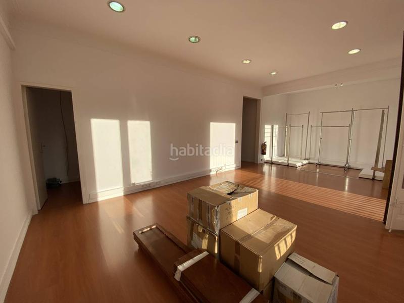 Foto 3d8c0fad-0c49-4c4c-aa07-aca6778706ad. Miete büro in Dreta de l´Eixample Barcelona