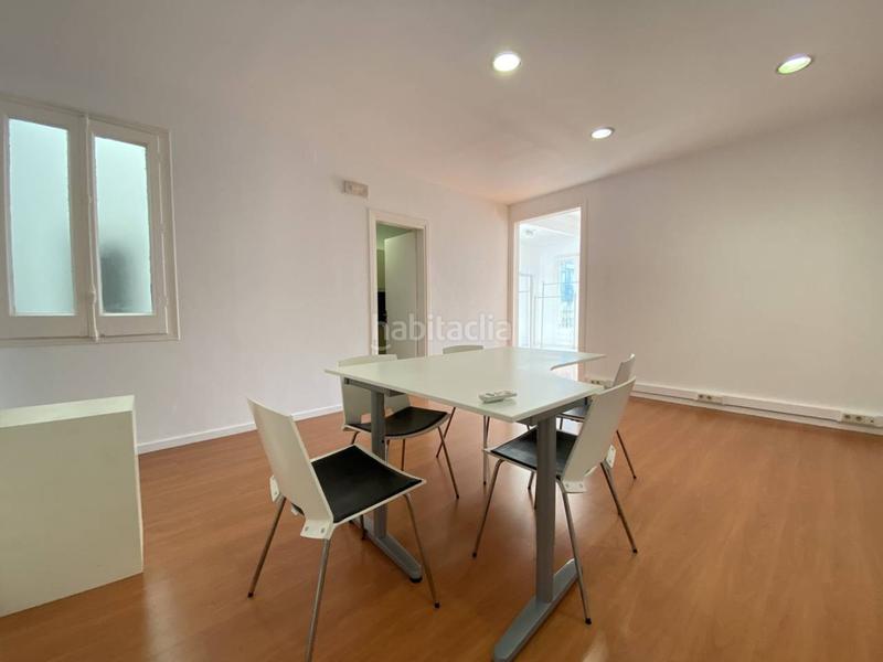 Foto f9d4b3b5-8806-4289-b98a-6df6d41f0906. Miete büro in Dreta de l´Eixample Barcelona