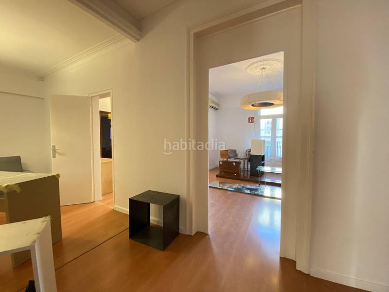 Foto fb2511a3-6b2c-431d-9437-d3f295318af3. Miete büro in Dreta de l´Eixample Barcelona