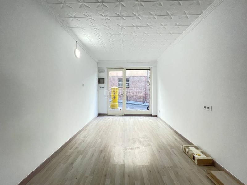 Foto 91e71a96-d9c3-436e-b006-ae5c1c79b16b. Alquiler local comercial en calderón de la barca 37 local comercial en alquiler! en Barcelona