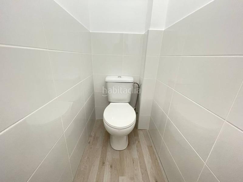 Foto c75e3b92-9c1d-4872-b887-4587fca3fd1b. Location local commercial dans calderón de la barca 37 dans Barcelona