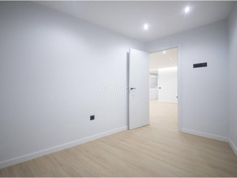 Foto 3aafe6c6-b036-40fd-93f8-5b3da3706ea0. Pis a Baix Guinardó Barcelona