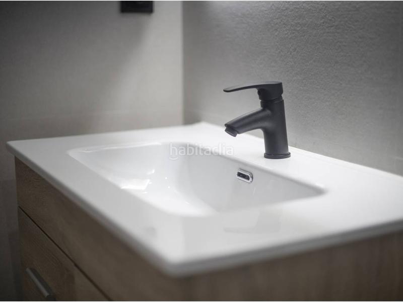 Foto 97d258de-2357-40f1-a689-c2417d753aa9. Pis a Baix Guinardó Barcelona