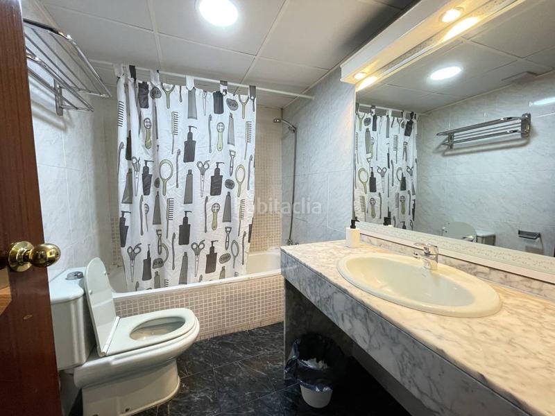 Foto dee71e5b-d306-4e77-8304-9d16f236fd3a. Local commercial dans vallcarca 12 dans Vallcarca - Penitents Barcelona