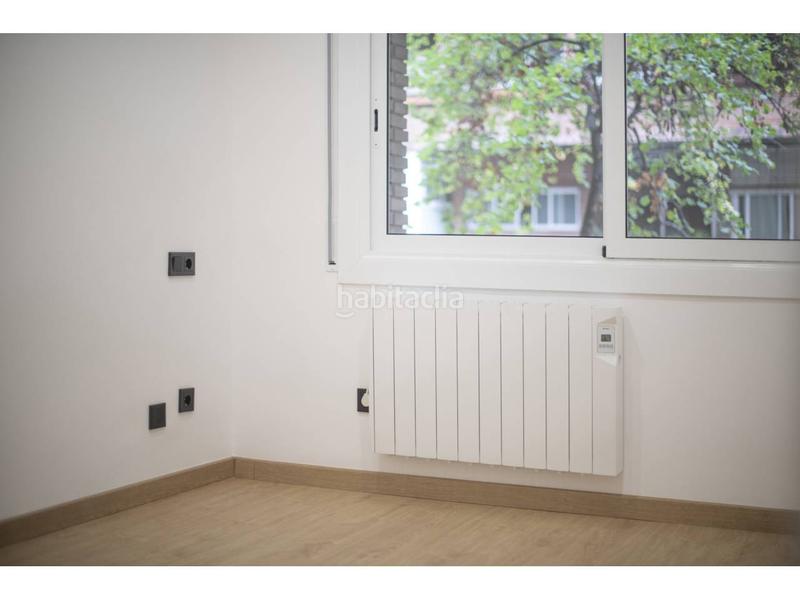 Foto 736d6fc1-ae32-463a-8a97-d8f425302b98. Pis a badal 33 a La Bordeta Barcelona