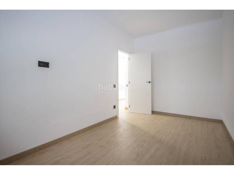 Foto c9eb2a38-826a-412e-a076-462e028a784f. Pis a badal 33 a La Bordeta Barcelona