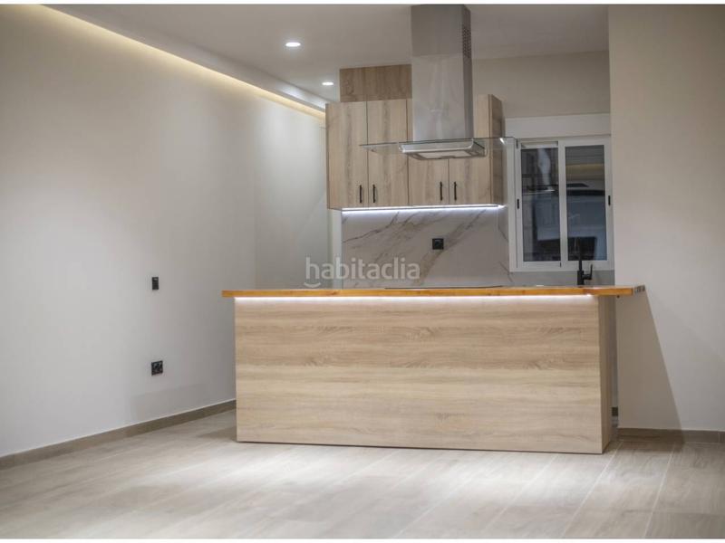 Foto 3d8af69d-083b-4cc4-89c7-659250d71415. Dúplex en gomis 60 duplex en venta en el putxetel farró08023 en Barcelona