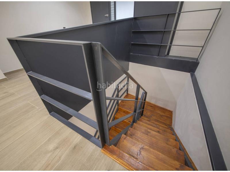 Foto 4d9eec65-ef59-42cd-b74c-4f24f0c5dfeb. Dúplex en gomis 60 duplex en venta en el putxetel farró08023 en Barcelona