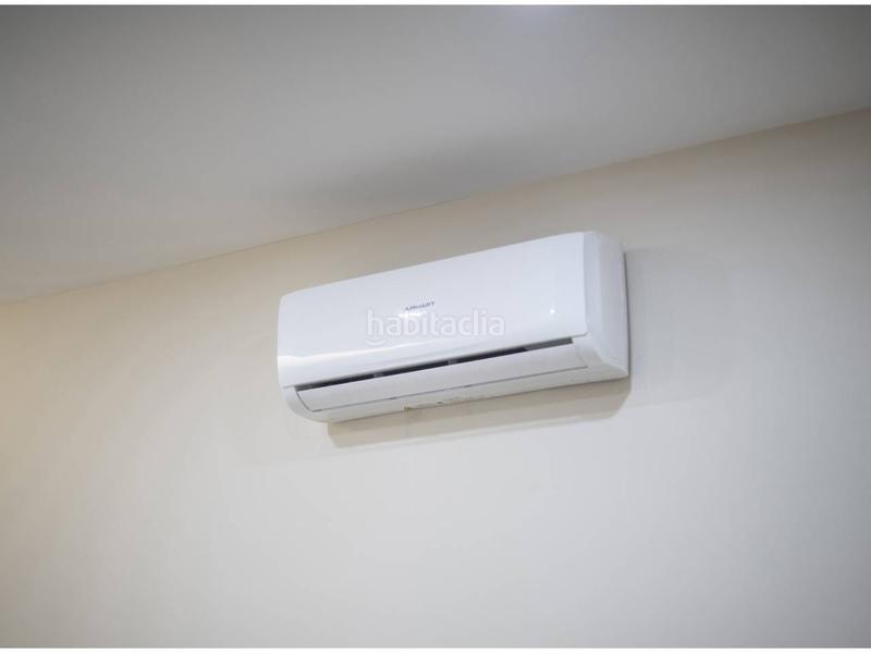 Foto 51d1fba4-13da-44ce-bac8-a715193c0a31. Dúplex en gomis 60 duplex en venta en el putxetel farró08023 en Barcelona