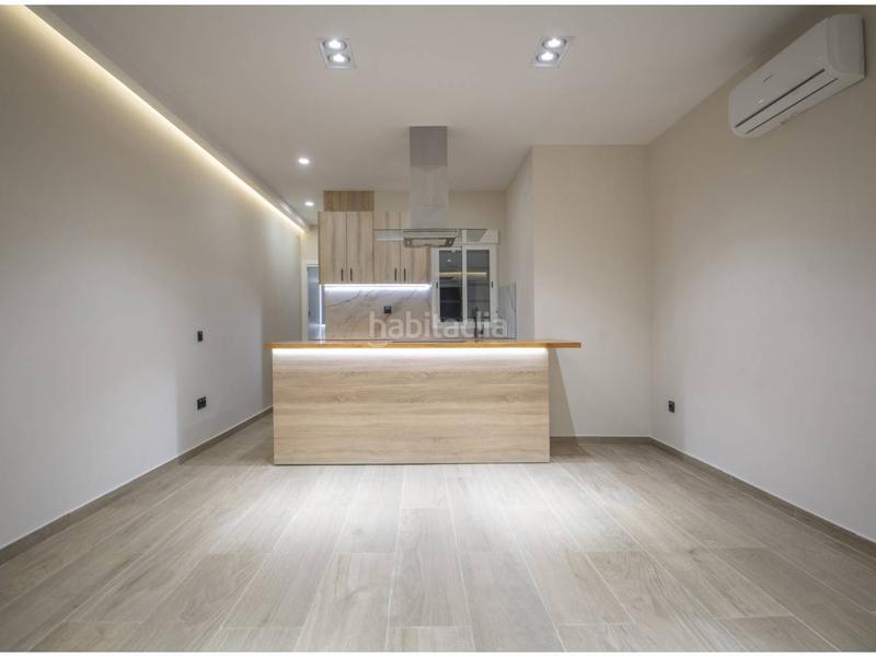 Foto 8161884f-6bd9-4a5c-8d52-9d86da4d7271. Dúplex en gomis 60 duplex en venta en el putxetel farró08023 en Barcelona