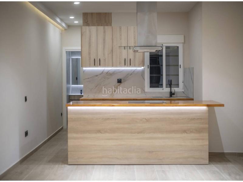 Foto bb911386-a289-4a23-8990-a8fd1f0e1930. Dúplex en gomis 60 duplex en venta en el putxetel farró08023 en Barcelona