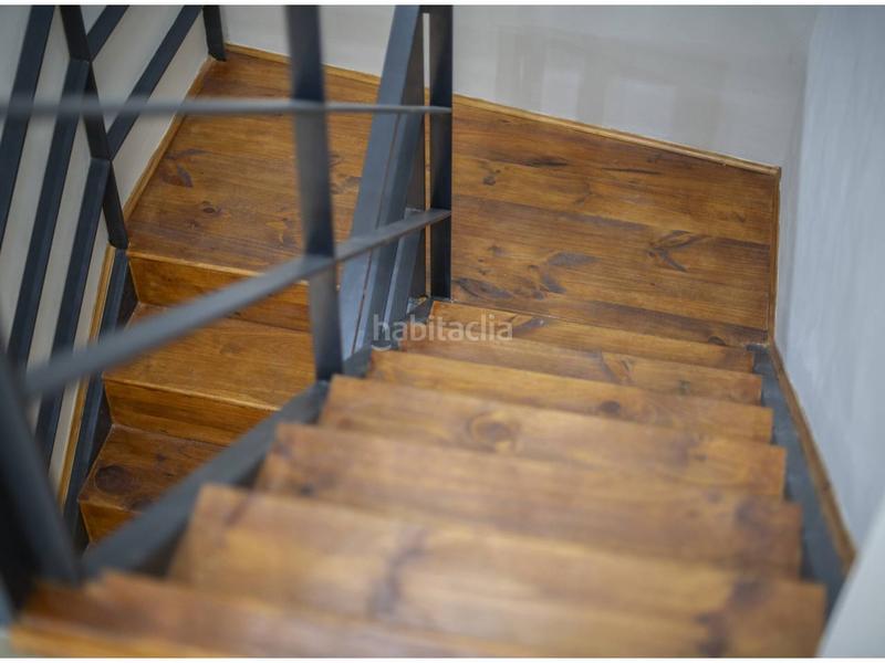 Foto f95bfa0d-3873-46a9-b362-d129bb49cd33. Dúplex en gomis 60 duplex en venta en el putxetel farró08023 en Barcelona