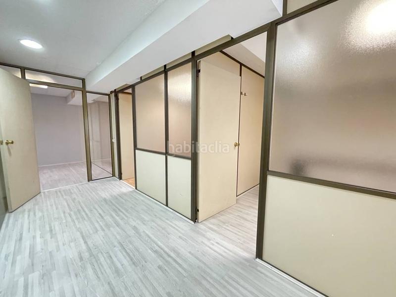 Foto e02bef80-3b65-4832-86b4-6f2e533889e7. Location bureau dans aragó 139 dans La Nova Esquerra de l´Eixample Barcelona