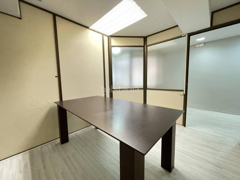 Foto 349a1559-f959-4734-85b1-c0b2b6a3f7b6. Miete büro in aragó 139 in La Nova Esquerra de l´Eixample Barcelona