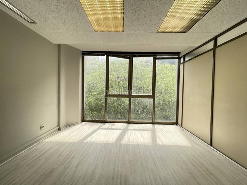 Foto a7aa6b08-98ba-43f0-b361-d774f6938834. Miete büro in aragó 139 in La Nova Esquerra de l´Eixample Barcelona