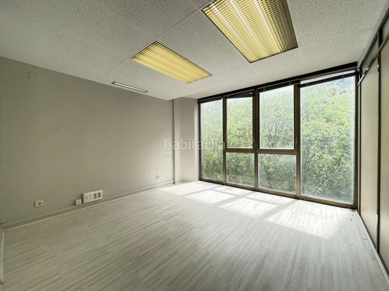 Foto c6af4b53-3e5e-48d8-80aa-fffe3f5b98fc. Miete büro in aragó 139 in La Nova Esquerra de l´Eixample Barcelona